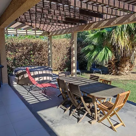 F5 Avec Jacuzzi , A 800m * Torreilles